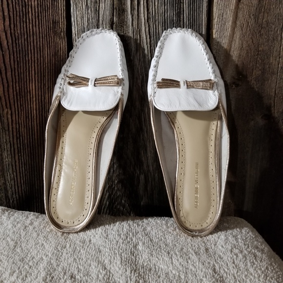 Adrienne Vittadini Leather white and gold mules - Picture 3 of 7